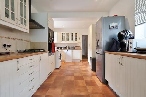 2 bedroom bungalow for sale, Ninesprings Way, Hitchin