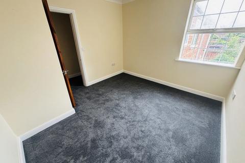 2 bedroom flat to rent, BILLS INCLUDED, GRANVILLE STREET