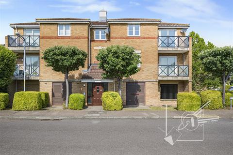 2 bedroom apartment for sale, Marsh View, Gravesend