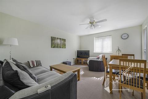 2 bedroom apartment for sale, Marsh View, Gravesend
