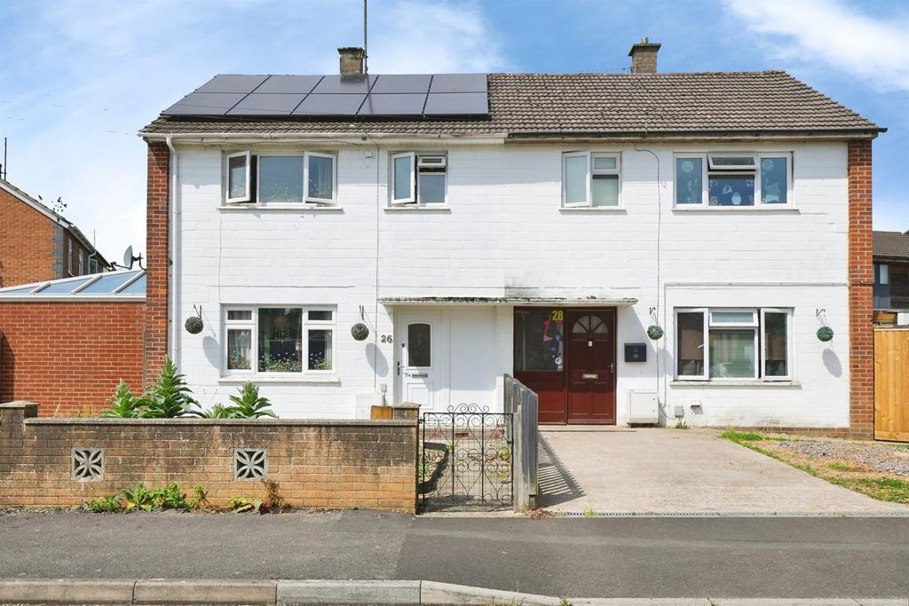 3 bedroom semi-detached house for sale