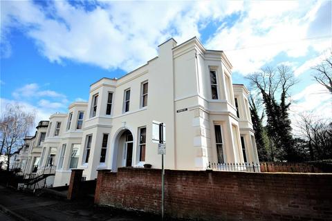 Studio to rent, 23 Church Hill, Leamington Spa