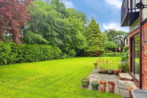 2 bedroom apartment for sale, Glenbourne Park, Bramhall, SK7