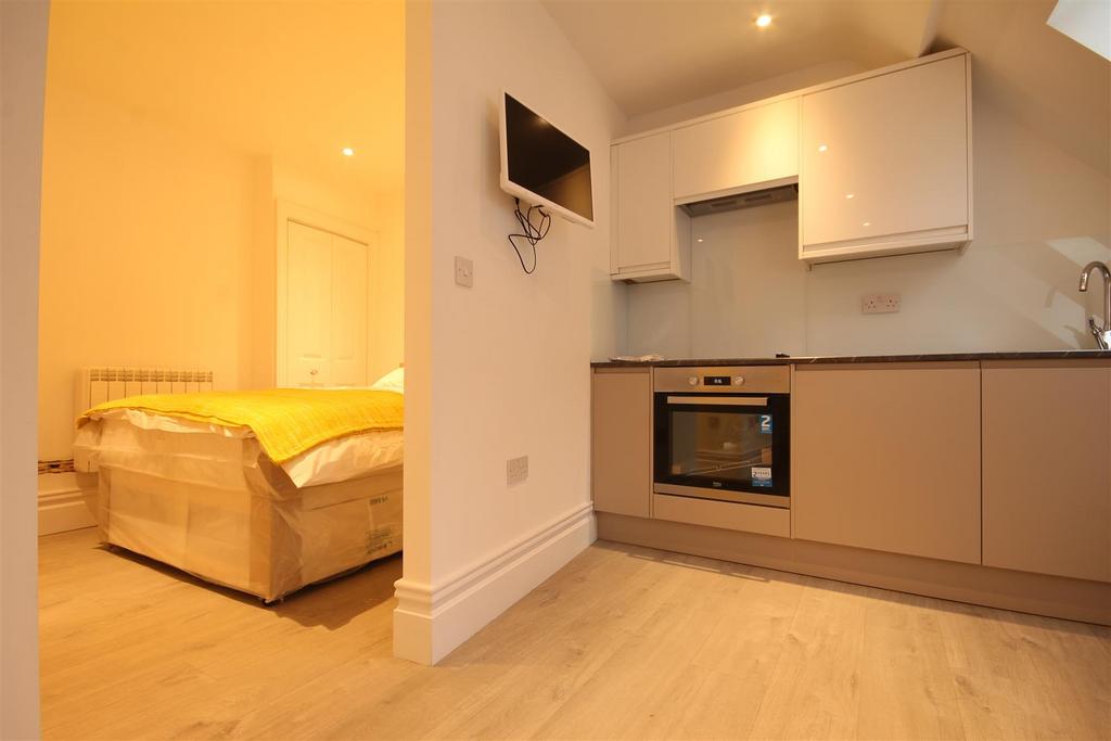 Apartment in Newcastle upon Tyne, Grainger Town - View 4
