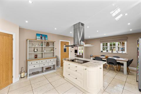 4 bedroom detached house for sale, Derwen Fawr Road, Sketty, Swansea