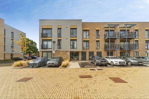 2 bedroom ground floor flat for sale, Allwoods Place, Hitchin