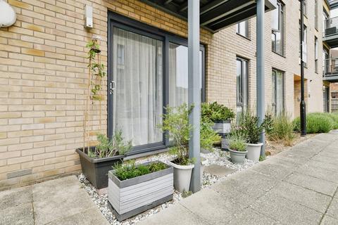 2 bedroom ground floor flat for sale, Allwoods Place, Hitchin