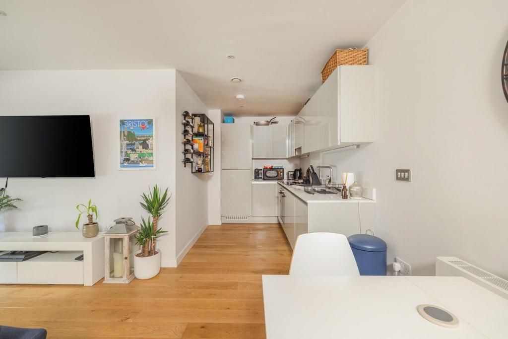 Apartment in Bristol, City of Bristol - View 4