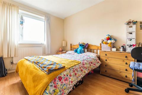 undefined, Bessborough Road, Roehampton SW15