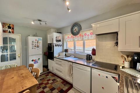 3 bedroom bungalow for sale, Woodland Avenue, Thornton FY5