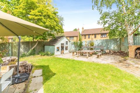 4 bedroom detached house for sale, Morebath Grove, Furzton, Milton Keynes, Buckinghamshire, MK4