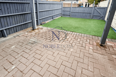 undefined, Uxbridge, UB8
