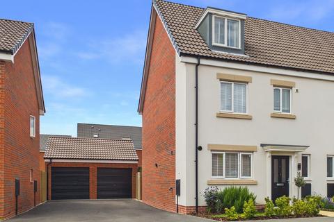 4 bedroom semi-detached house for sale, Coot Way, Stoke Bardolph, Burton Joyce, Nottingham