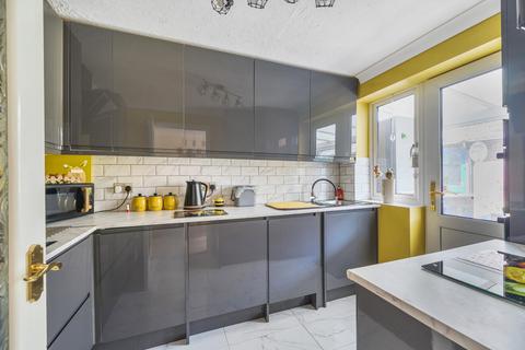 2 bedroom end of terrace house for sale, The Leas, Littlehampton BN16