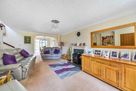 2 bedroom end of terrace house for sale, The Leas, Littlehampton BN16
