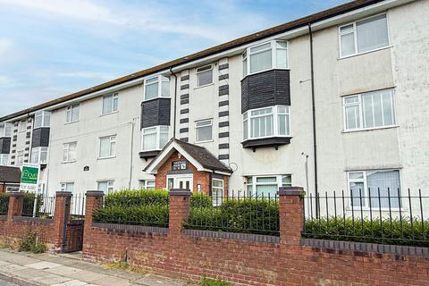 2 bedroom flat for sale, Pighue Lane, Liverpool, L13