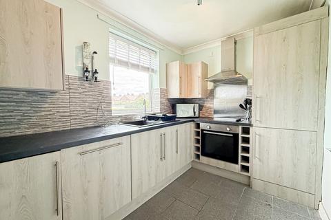 2 bedroom flat for sale, Pighue Lane, Liverpool, L13