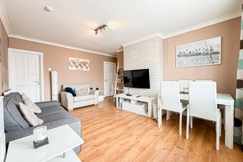 2 bedroom flat for sale, Pighue Lane, Liverpool, L13