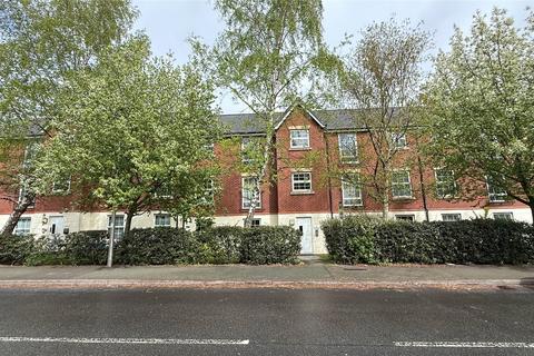 2 bedroom flat for sale, Naylor Road, Ellesmere Port, Cheshire, CH66