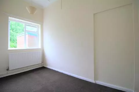 2 bedroom apartment to rent – pohled 5