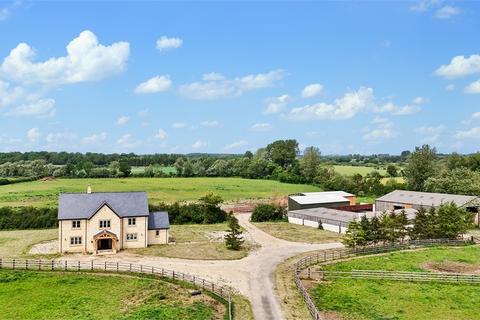 5 bedroom equestrian property for sale, Godington, Oxfordshire.