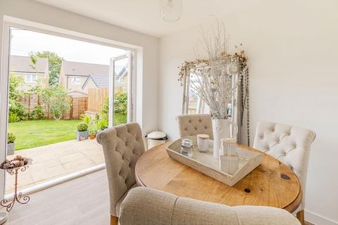 2 bedroom terraced house for sale, Sillars Green, Malmesbury, SN16