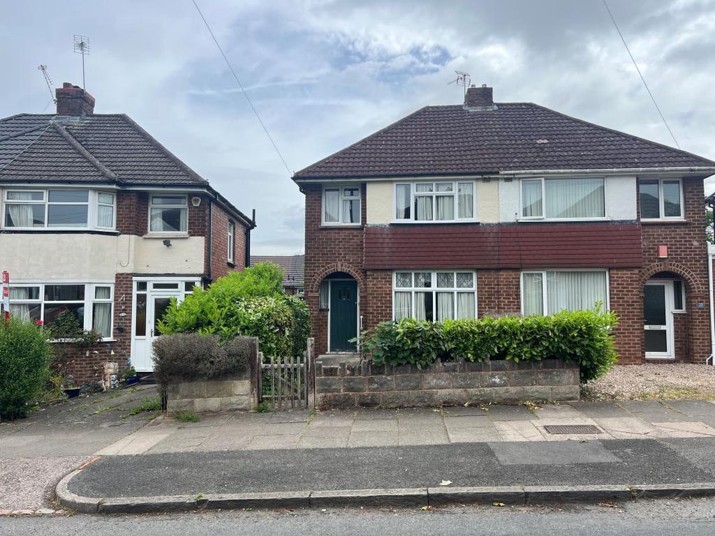 3 bedroom semi-detached house for sale