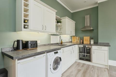 2 bedroom flat for sale, Upper Grosvenor Road, Tunbridge Wells, Kent, TN1