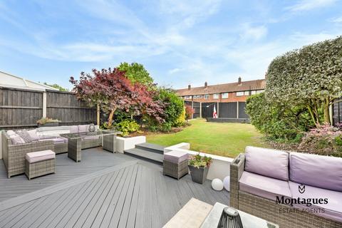 3 bedroom house for sale, Queens Road, North Weald, CM16