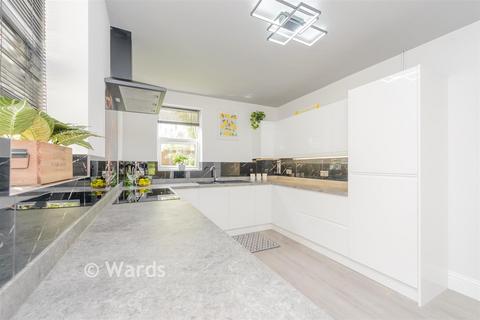 4 bedroom terraced house for sale, Westcourt Street, Gillingham ME7