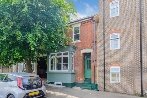 4 bedroom terraced house for sale, Westcourt Street, Gillingham ME7