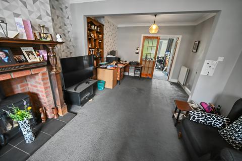 4 bedroom semi-detached house for sale, York Avenue, Wolverhampton WV3