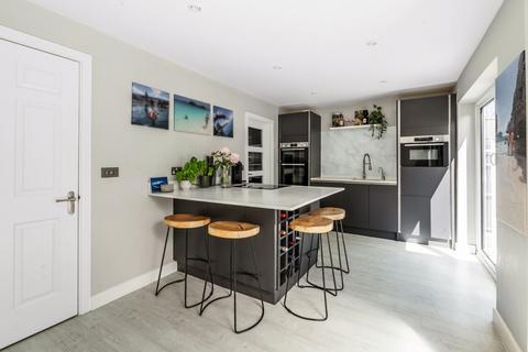 4 bedroom detached house for sale, Merrow Place, Surrey GU4