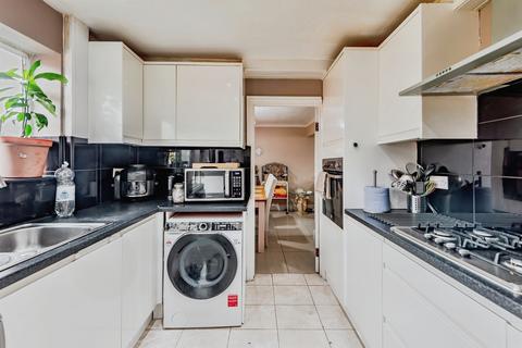 3 bedroom terraced house for sale, Woodfield Road, Crawley