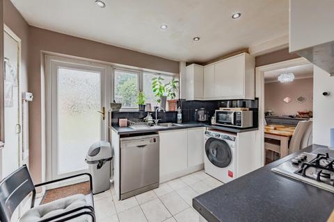 3 bedroom terraced house for sale, Woodfield Road, Crawley