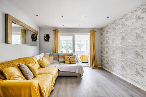 2 bedroom end of terrace house for sale, Sherington Mead, Chippenham SN15