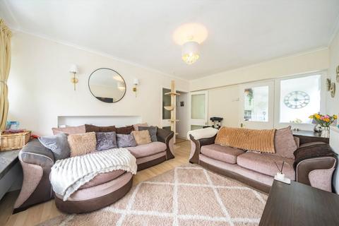 Tangley Grove, London SW15