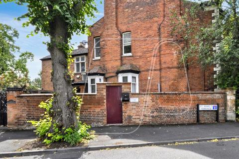 2 bed flat/apartment for rent in St. Marys Road, Leamington Spa