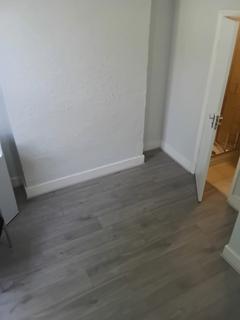 1 bedroom in a house share to rent, West Green Road, London, N15