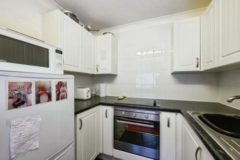 1 bedroom flat for sale, Cedar Road, Sutton, SM2