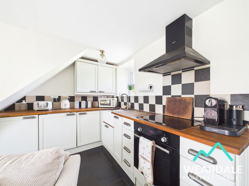 Kitchen / Living Area