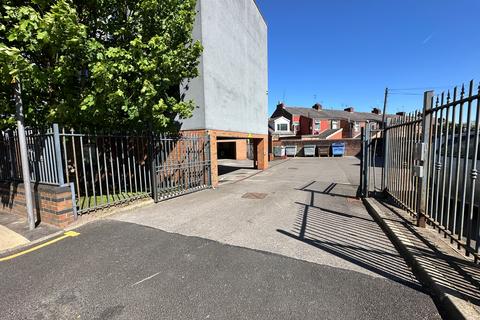 2 bedroom flat for sale, 2 Old Church Court, 40 Weaste Road, Manchester, M5 5FW