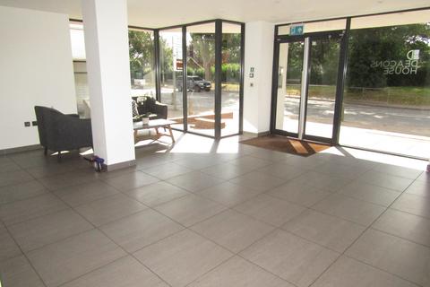 2 bedroom flat to rent, Broxbourne, EN10