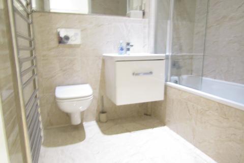 2 bedroom flat to rent, Broxbourne, EN10