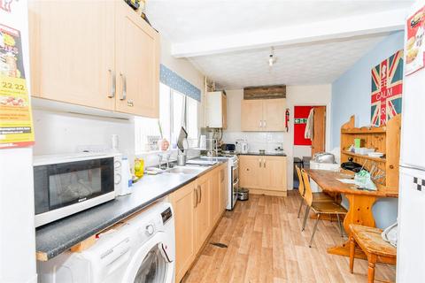 7 bedroom terraced house for sale, Oxford Avenue, Southampton, Hampshire, SO14