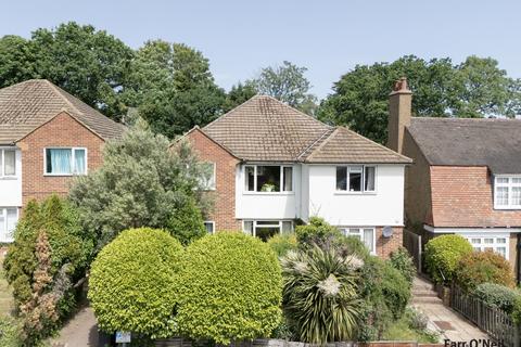 2 bedroom maisonette for sale, Russell Road, Buckhurst Hill, IG9