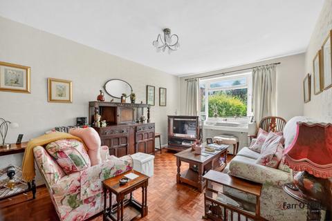 2 bedroom maisonette for sale, Russell Road, Buckhurst Hill, IG9