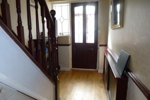 2 bedroom terraced house to rent, London, N9