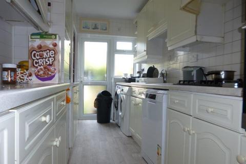 2 bedroom terraced house to rent, London, N9