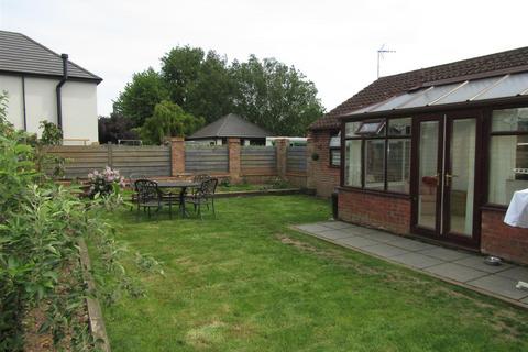 2 bedroom detached bungalow for sale, Riverside Gardens, Boroughbridge, York
